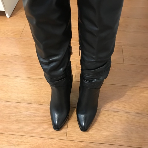 Leather winter boots - Picture 2 of 13